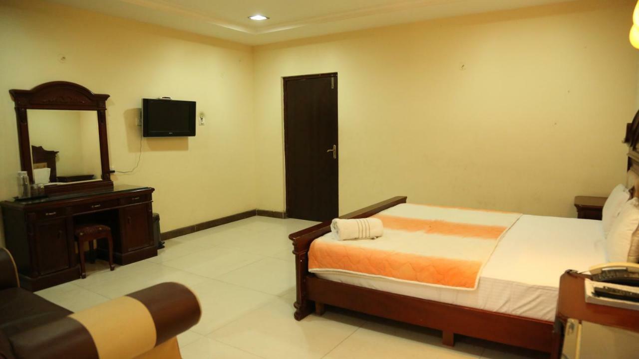 Sriannamalaiyar Residency Vellore Exterior foto
